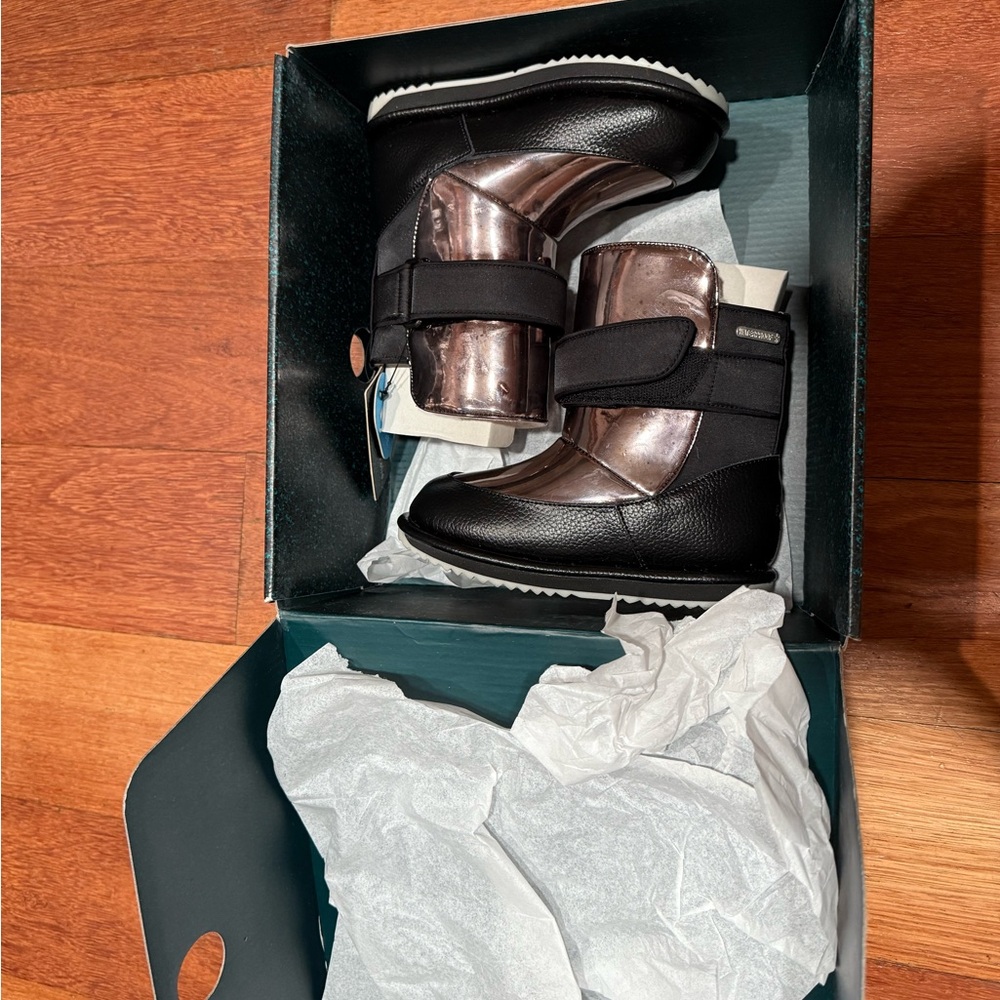 Emu Australia ROTH MIRROR Dark Silver winter boots,size 10